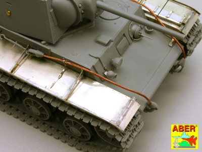 35 190 - Soviet Heavy Tank KV-1 (Trumpeter model) - 25