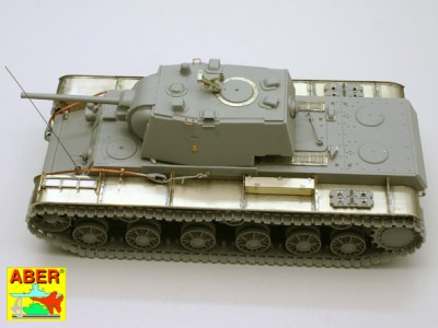 35 190 - Soviet Heavy Tank KV-1 (Trumpeter model) - 5