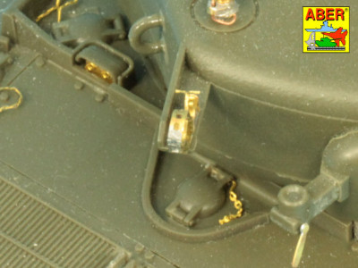 35 032 + A34 - Sherman M4A3E8 - (Asuka/Tasca model) - 6