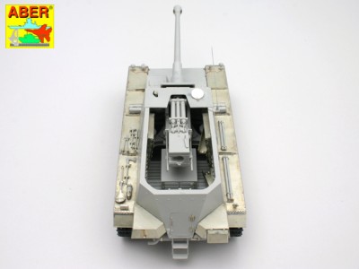 35 180 - Sturer Emil - (Trumpeter model) - 3