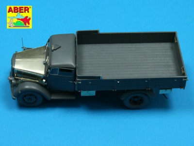 35 227 - German Cargo Truck - Opel Blitz 1:35 Tamiya - 12