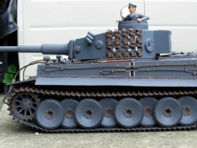 16 K01 -Pz.kpfw. VI, Tiger I, Ausf.E-model Tamiya made by Kevin Henderson - 39