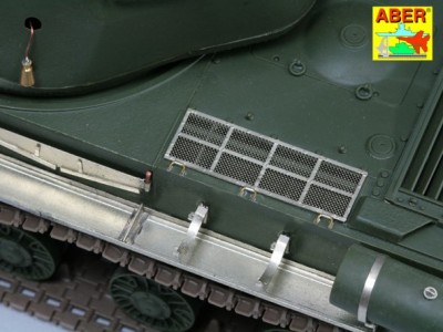 35 219 - Radziecki ciężki czołg IS-2 -(Tamiya model) - 18