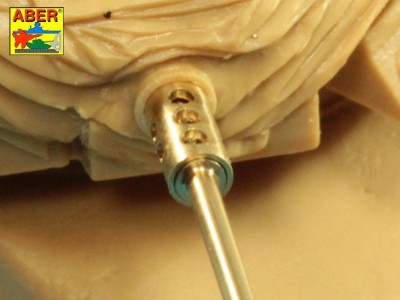 Barrel to U.S. M85 cal .50 heavy machine gun used on M60, M728, LVTP7 - 5