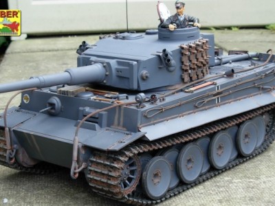 16 K01 -Pz.kpfw. VI, Tiger I, Ausf.E-model Tamiya made by Kevin Henderson - 37