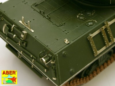 35 151 - Amerykański niszczyciel czołgów M-10 - (Academy model) - 44