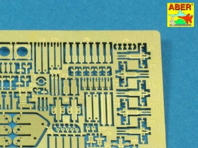 Sd.Kfz.18  Pz.Kpfw.VI Ausf.E Tiger I (s.PzAbt. 501 in Tunisia) - 7
