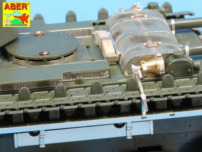 35 258 - Radziecki lekki czołg BT-7 -wersja z 1937--(Tamiya model) - 11