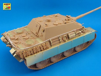 1:48 - Jagdpanther from Tamiya - 3