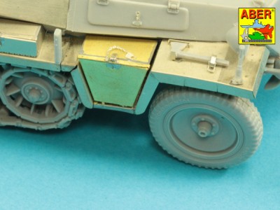 Right stowage bin for Sd Kfz. 250 ,252 ,253 - 7