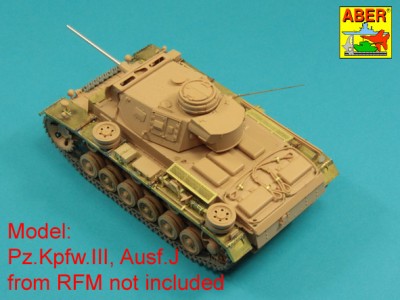 35 018  - German Medium Tank PzKpfw III Ausf.J - (RFM model) - 2