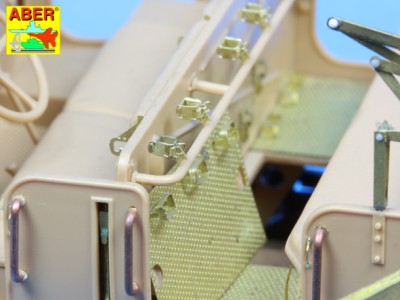 35 093 - Sd.Kfz.9 - ''FAMO'' - (Tamiya model) - 19