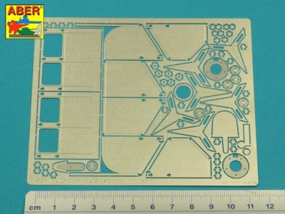 Tiger I, E Tunisia 501 abt.- Tail mud flaps - 2