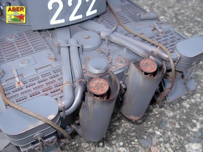 16 K01 -Pz.kpfw. VI, Tiger I, Ausf.E-model Tamiya made by Kevin Henderson - 19