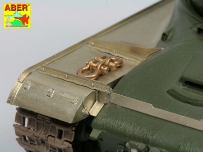 35 219 - Radziecki ciężki czołg IS-2 -(Tamiya model) - 20