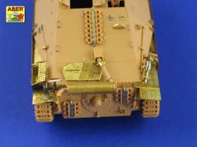 48 006 - German self propelledm gun - Jagpanzer 38(t) ''Hetzer'' 1:48 Tamiya - 12