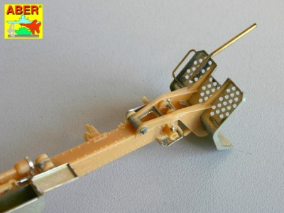 German 105 mm Howitzer LeFH 18 - 8