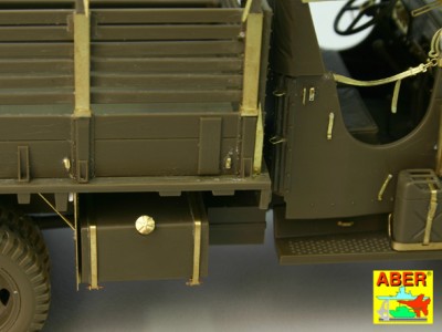 GMC 2½ ton U.S. cargo truck - open cabin - 20