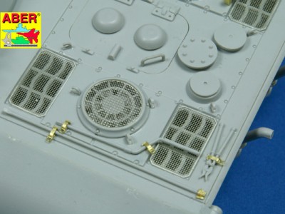 35 225 - German E100 Super Heavy Tank - (Dragon/Trumpeter models) - 13