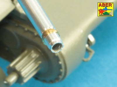 U.S 76 mm M1A2 barrel  with thread protector for Sherman M4 series tanks with M62 mount - 11