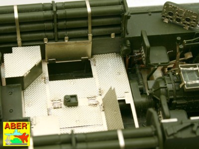 35 151 - Amerykański niszczyciel czołgów M-10 - (Academy model) - 10