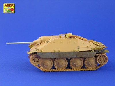 48 006 - German self propelledm gun - Jagpanzer 38(t) ''Hetzer'' 1:48 Tamiya - 3