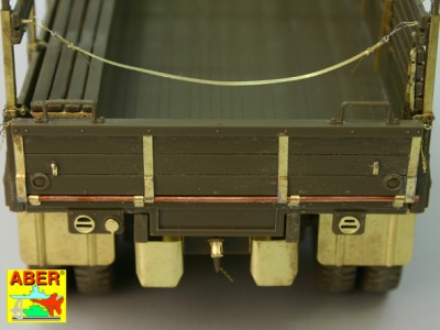 GMC 2½ ton U.S. cargo truck - open cabin - 23