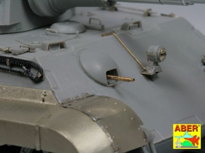 Pz.Kpfw. VI, Ausf.B (Sd.Kfz. 182) King Tiger (Henschel Turret) - 19