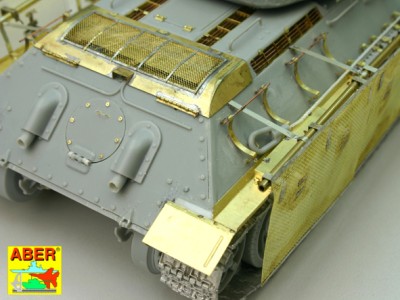 35 045 - Soviet medium tank T-34/85 (Dragon model) - 21