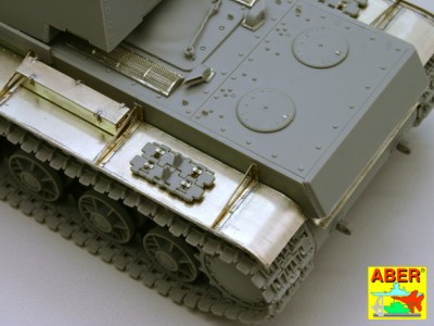 35 190 - Soviet Heavy Tank KV-1 (Trumpeter model) - 21