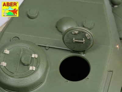 35 219 - Radziecki ciężki czołg IS-2 -(Tamiya model) - 19