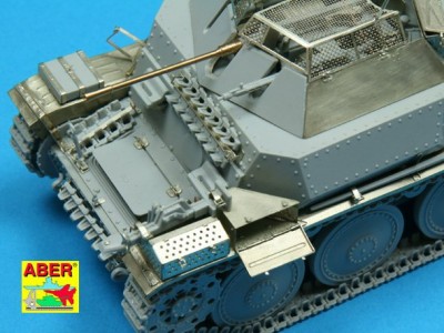 Aufklarungpanzer 38(t) Sd.Kfz.140/1 - 11