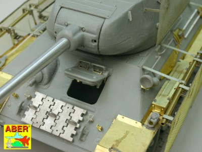 Russian medium tank T-34/85 - 8