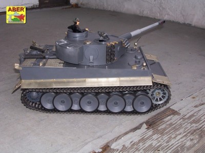 16 K01 -Pz.kpfw. VI, Tiger I, Ausf.E-model Tamiya made by Kevin Henderson - 27