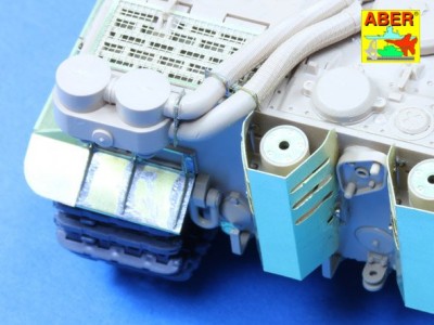 Błotniki i osłony rur wydechowych do Tygrysa I (wczesna wersja w Afryce) - 5