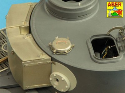 Tiger I, E Tunisia 501 abt.- Turret storage bin - 22