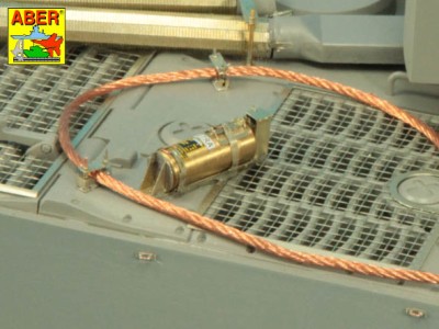 Fire extinguisher with brackets used on German tanks, assault guns and other vehicles - 20