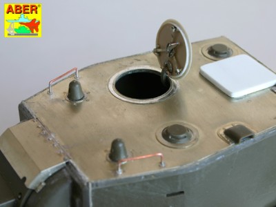 35 166 - Russian Heavy Tank KV-II - (Tamiya model) - 17