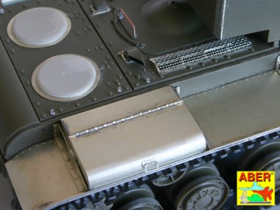 35 166 - Russian Heavy Tank KV-II - (Tamiya model) - 14