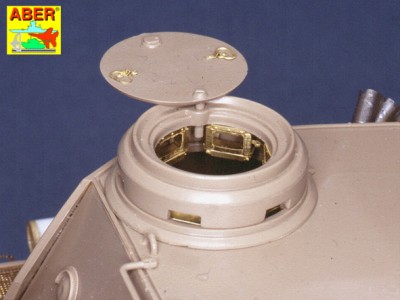 German Medium Tank Pz.Kpfw. V - Panther-Ausf.D - 17