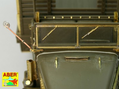 GMC 2½ ton U.S. cargo truck - open cabin - 26