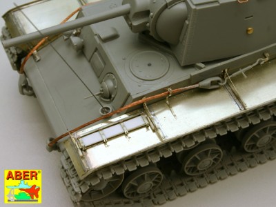 35 190 - Soviet Heavy Tank KV-1 (Trumpeter model) - 18