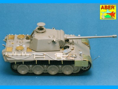 35 029 - German Medium Tank Panther-Ausf.D - (Italeri-model) - 6