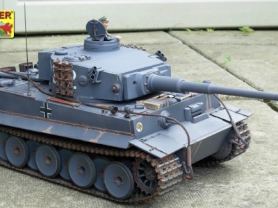 16 K01 -Pz.kpfw. VI, Tiger I, Ausf.E-model Tamiya made by Kevin Henderson - 36