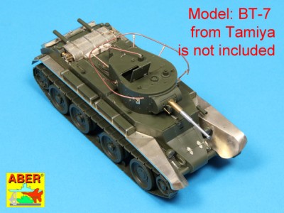 35 245 - Soviet Light Tank BT-7 -model 1935--(Tamiya model) - 2