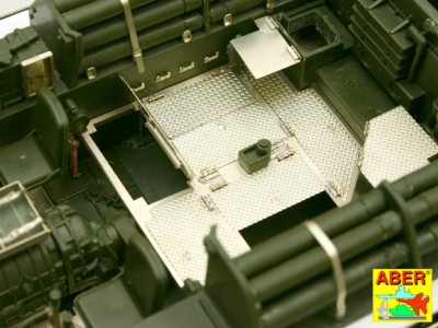 35 151 - Amerykański niszczyciel czołgów M-10 - (Academy model) - 12