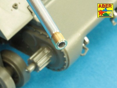 U.S 76 mm M1A2 barrel  with thread protector for Sherman M4 series tanks with M62 mount - 12