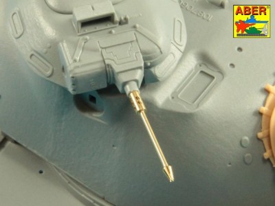 Barrel to U.S. M85 cal .50 heavy machine gun used on M60, M728, LVTP7 - 15