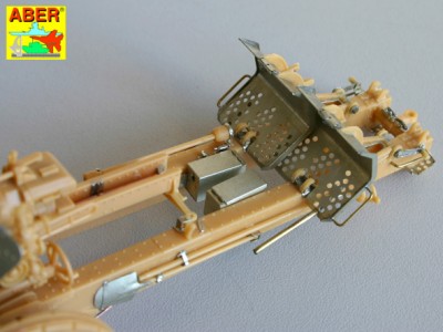 35 154 - German105mm Howitzer LeFH18 - (AFV Club model) - 24