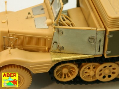 35 149 - Sd.Kfz. 11/4 Nebelkraftwagen - (AFV Club model) - 23